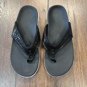 NWOT Spenco Black flipflop SZ 7